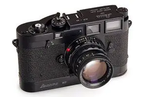 leica mp black