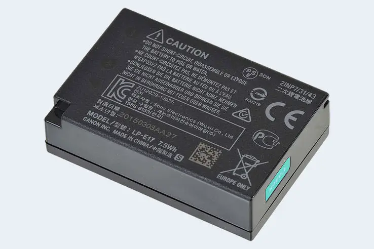 Canon LP-E17