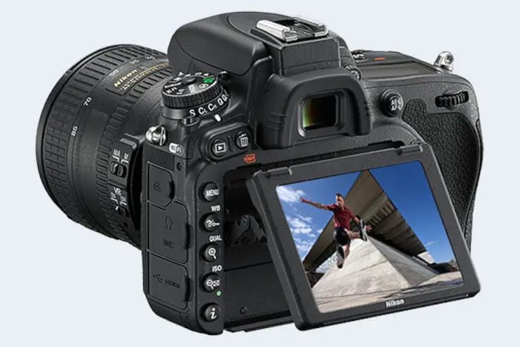 articulated screen