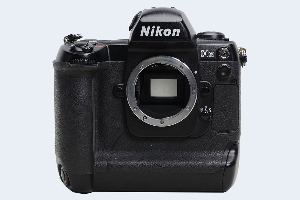 Nikon D1x 完動品 - 埼玉県の家電