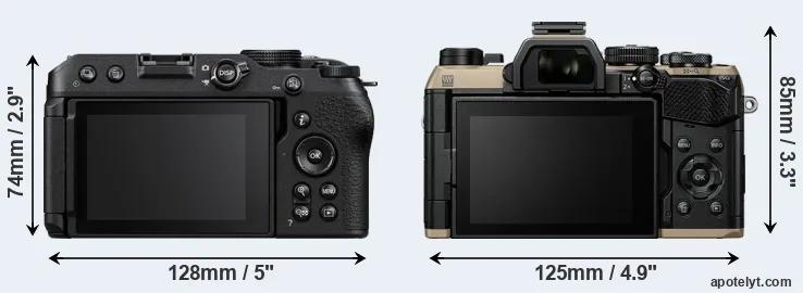 Comparison Z30 or OM-5 II rear