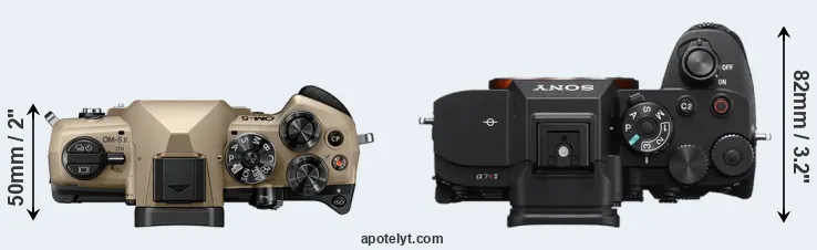 Compare OM-5 II versus A7R V top